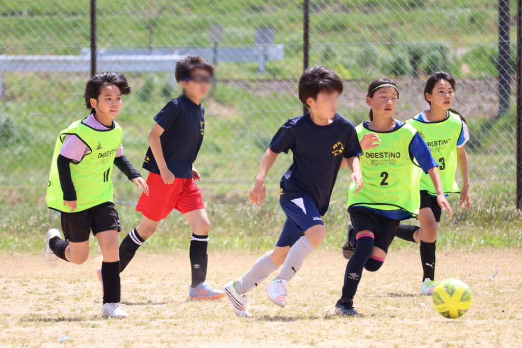 この度、smile futsal scoolさんにご招待いただき、全学年でTRMを行ないました。